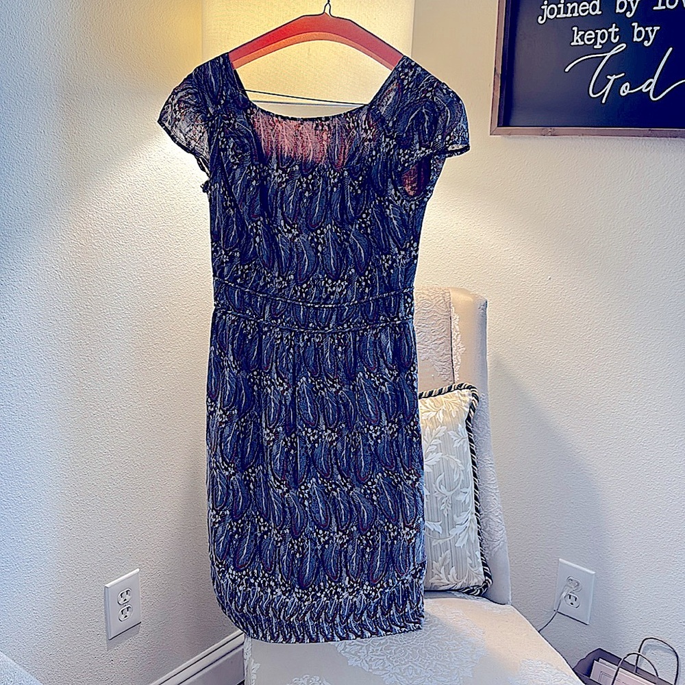 I’m selling a size 6 downeast dress. Great casual evening dress.